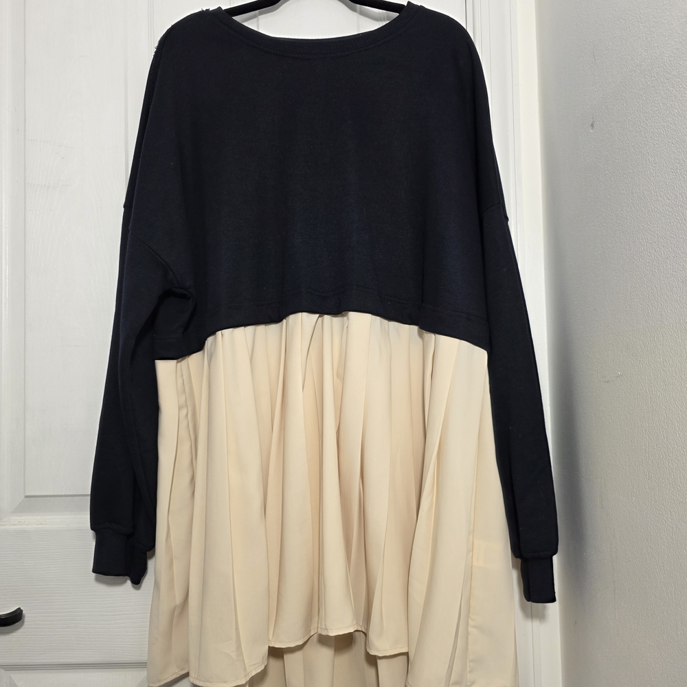 Docurity Black and Cream Two-Tone Sweatshirt Skater Dress Large PTP 27" - Picture 2 of 6